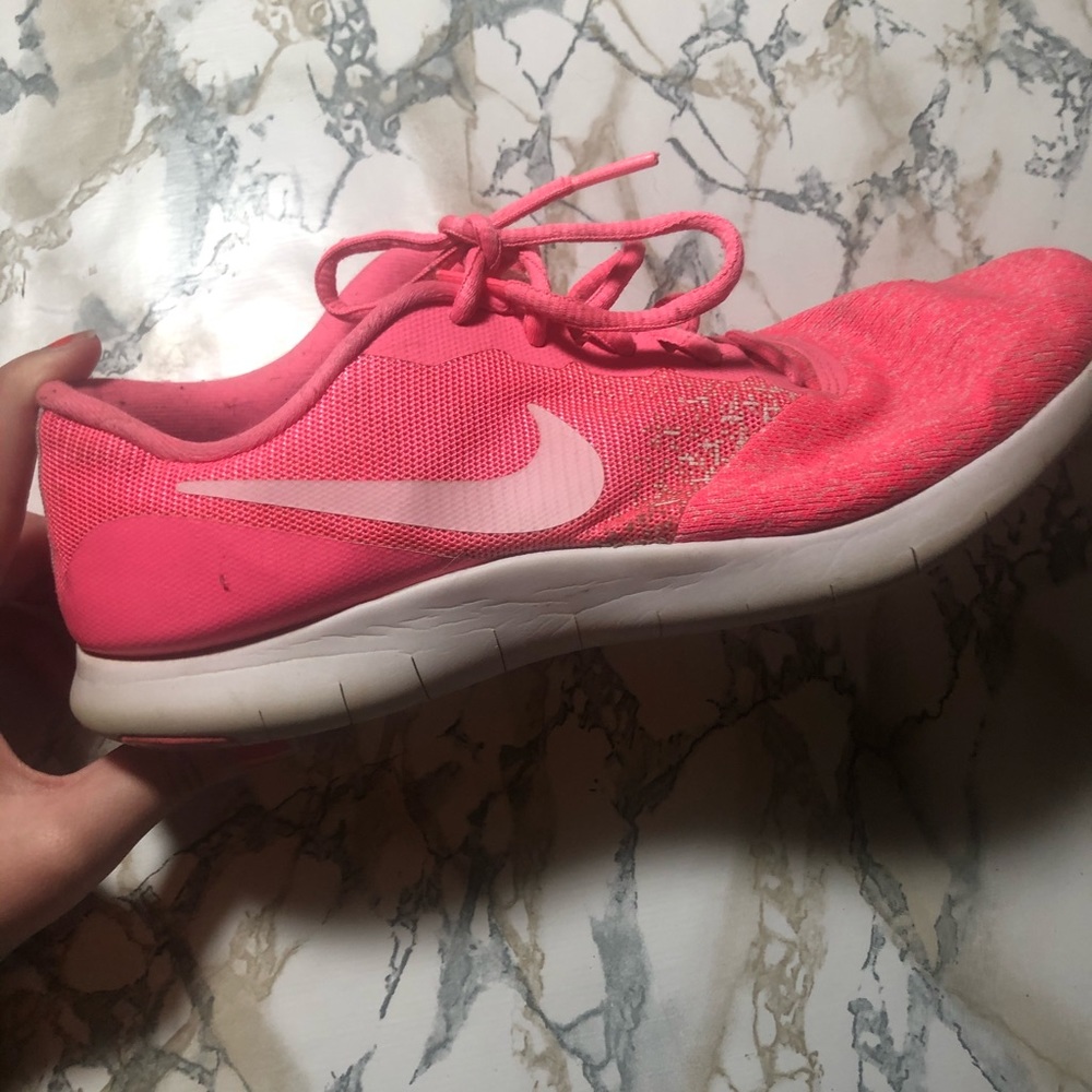 Pink Nike’s
